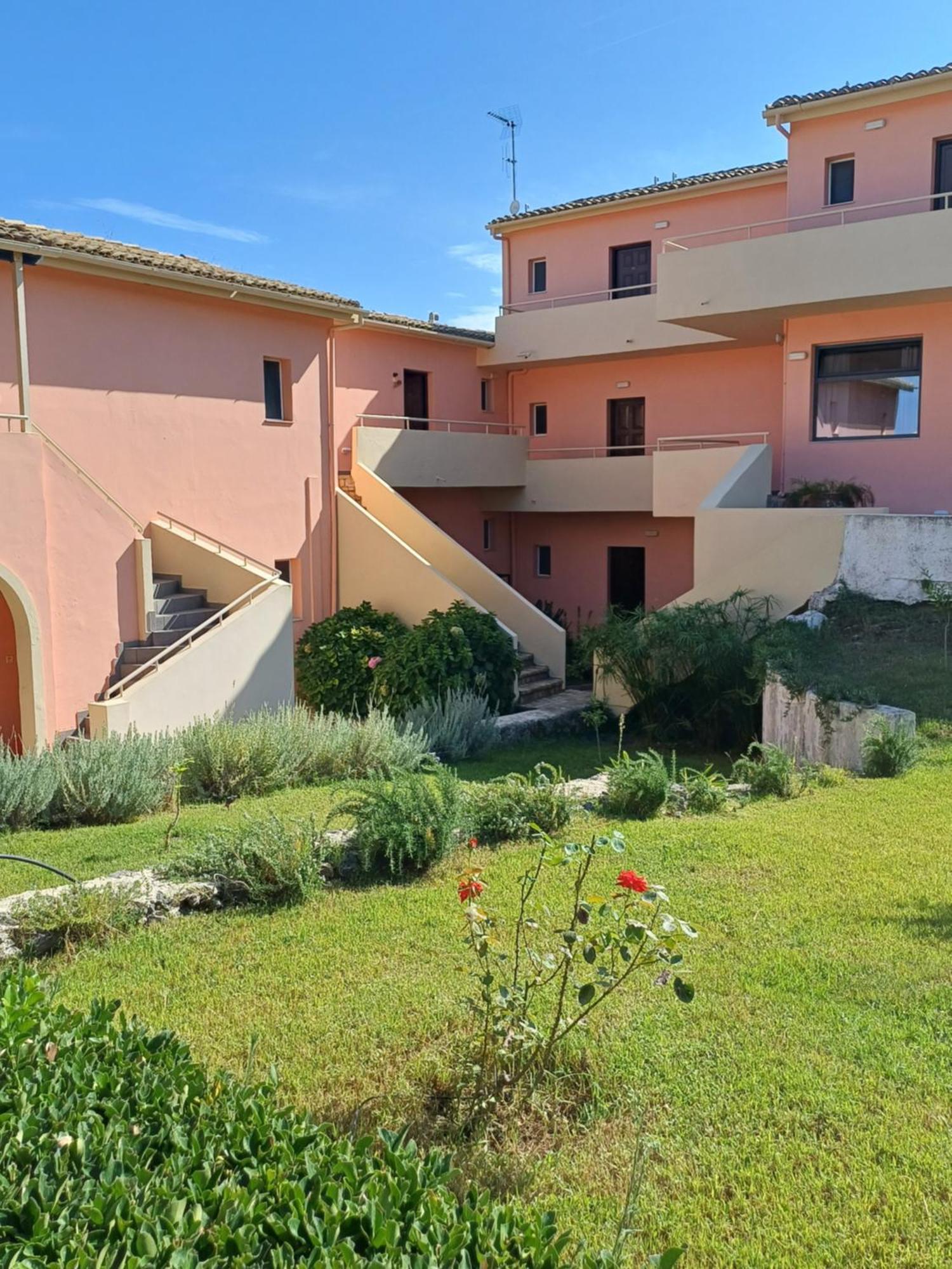 Penelope Apartment Hotel Dasziá Kültér fotó