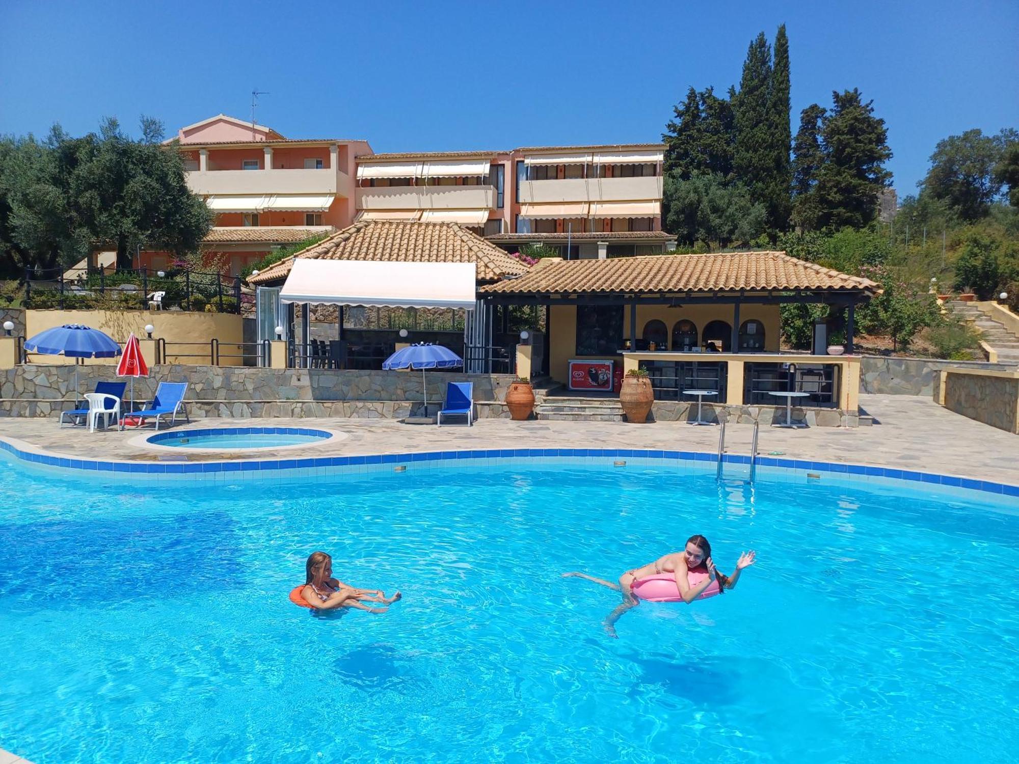 Penelope Apartment Hotel Dasziá Kültér fotó